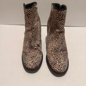Very Volatile Feverdream Chocolate Chip Pony Hair Booties Size woman 8.5
